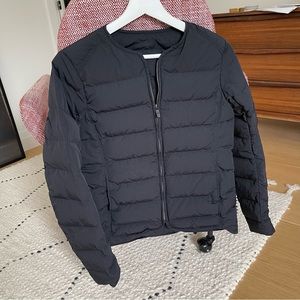 Lululemon light puffer - navy - no tag, fits small/xs
